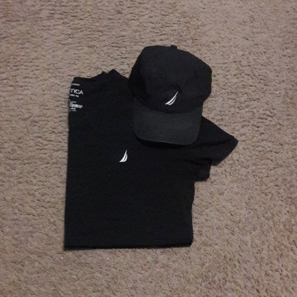 ❤ Nautica Hat & V-neck Shirt Combo